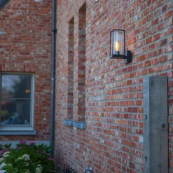 Straluma Buitenlamp Flair lantaarn op voet zwart IP44></noscript> Wandlampen|Buitenlampen