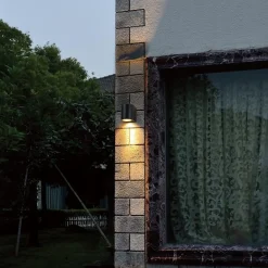 Straluma Buitenlamp Logan afgerond zwart IP44></noscript> Wandlampen|Buitenlampen