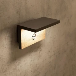 Straluma Buitenlamp Ruka antra/hout sensor IP54></noscript> Wandlampen|Buitenlampen