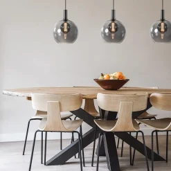 Straluma Chique 3-lichts hanglamp zwart met smoke glazen bollen><noscript><img width=