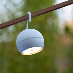 Straluma Kleine ronde buitenlamp met USB wit></noscript> Buitenlampen