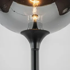 Straluma Mat zwarte vloerlamp met smoke/titanium glazen kap><noscript><img width=