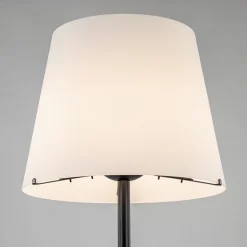 Straluma Mat zwarte vloerlamp met opaal glazen kap><noscript><img width=