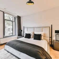 Straluma Plafondlamp zwart met gouden binnenkant><noscript><img width=