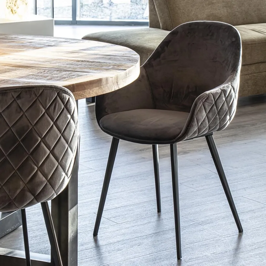 Straluma Trendy armstoel velvet grey met zwart metalen poot> Eetkamerstoelen